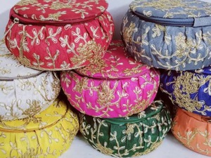 Brazaletes con forma de Matki para mujer al por mayor, joyero organizador para Navidad Mehendi, regalos de devolución Pooja, Día de San Valentín - Product Image 2