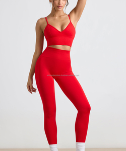 Nuevo conjunto de yoga para mujer de alta calidad para gimnasio Fitness que incluye cinturón decorativo a un precio atractivo - Product Image 3