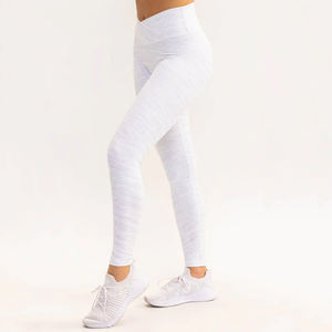 Venta al por mayor personalizada de talle alto entrenamiento Push Up Yoga pantalones al aire libre Jogging deportes entrenamiento gimnasio Leggings para mujeres - Product Image 1