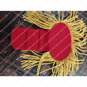 อีโบลเล็ตต์ติดไหล่คุณภาพสูง ทำจากผ้าฝ้าย 100% ประดับด้วยเส้นด้ายสีทองและสีแดง พร้อมพู่ห้อย สำหรับชุดวงโยธวาทิตชาย - Product Image 3