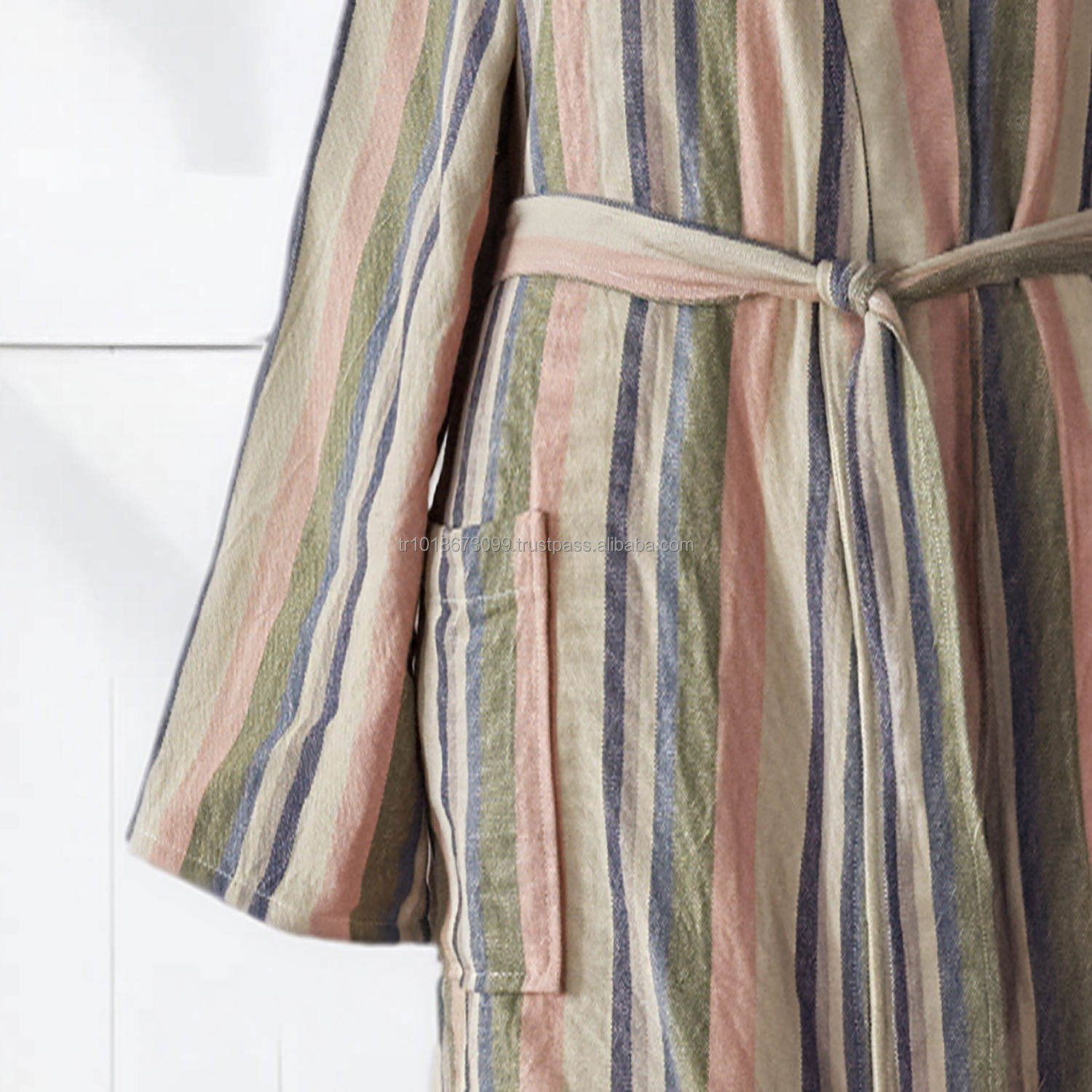 สีน้ำตาล