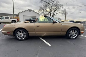 FORD THUNDERBIRD 2005 d'occasion, conduite à gauche/droite - Product Image 3