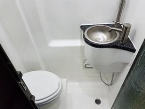 Đáng yêu 2020 tôi-rce-des-be NZ Sprinter sang trọng Cruiser DIESEL V6 xi lanh động cơ tự động - Product Image 6