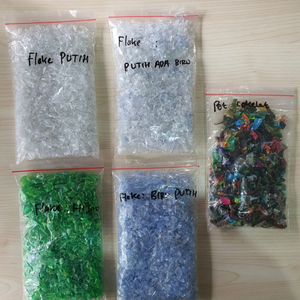 Matières premières de flocons de bouteilles PET de haute qualité en Indonésie pour fibres recyclées PSF - Product Image 2