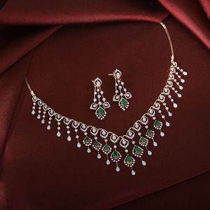 Conjunto de Joyería Astra con Diamantes Naturales de Lujo, Elegante Collar para Mujer en Oro Blanco, Amarillo y Rosa de 18 Quilates, Certificado por IGI - Product Image 5