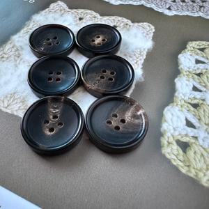 Bouton brut en corne de buffle naturelle de qualité supérieure pour accessoires vestimentaires - Product Image 1