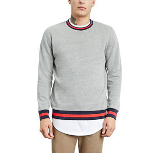 Sudadera clásica para hombre, de manga larga, diseñada para brindar comodidad, calidez y versatilidad en el uso casual, ideal para atuendos diarios. - Product Image 1