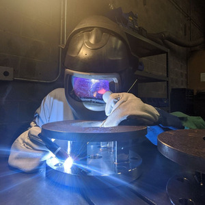 Guantes de soldadura Tig de cuero de piel de cabra Guantes de construcción ignífugos resistentes al calor y chispas de alta calidad - Product Image 6