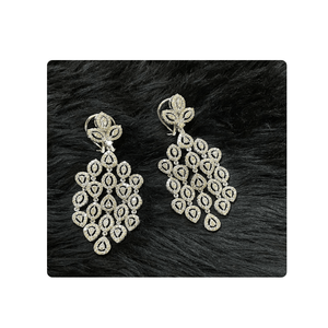 Vente à l'exportation Collection de luxe Boucles d'oreilles en diamant véritable pour les filles Fête Mariage Occasions spéciales Porter des bijoux de l'Inde - Product Image 2