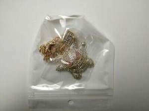 Colgante de Diamante de Corte Redondo de 3.10 Quilates con Diseño de Conejito de Dibujos Animados, Plata de Ley, Chapado en Oro Clásico para Fiestas - Product Image 3