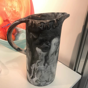 Jarra de Agua de Resina Hecha a Mano, Juego de Jarra con Textura de Mármol, Capacidad de 1.5L, Apta para Lavavajillas, Resistente al Calor, para el Hogar - Product Image 1