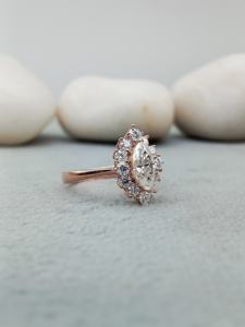 Bague de fiançailles et de mariage classique solitaire pour femme, plaquée or 14k 18k, avec diamant certifié taille marquise 1,5 carat, pour fête et anniversaire - Product Image 3