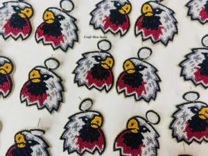 Boucles d'oreilles perlées brodées en plaqué or de luxe personnalisées de haute qualité classiques pour les fêtes de mariage cadeau plaqué rhodium à usage quotidien - Product Image 3