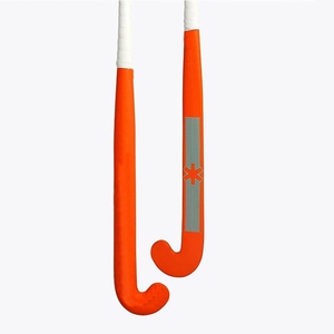 Palo de Hockey sobre Césped Personalizado de Primera Calidad al por Mayor, Mezcla de Fibra de Carbono y Madera para una Fuerte Resistencia a los Impactos y un Manejo Suave en Pakistán - Product Image 1