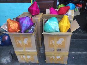 Linterna de seda vietnamita de alta calidad al por mayor variedad de colores OEM embalaje personalizado linterna de seda hecha a mano de Vietnam Artisian - Product Image 6