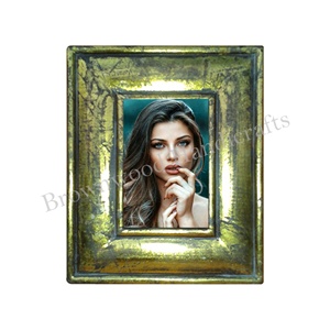 Élégants cadres photo en bois vert pour la maison et le bureau Ajoutez un charme vintage à vos souvenirs Vente directe d'usine au prix de gros - Product Image 3