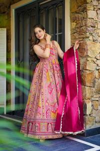 Robe Anarkali spéciale Garba, style Bollywood, robe Anarkali avec ensemble dupatta 3 pièces, robe longue prête à porter, spéciale Navratri - Product Image 4