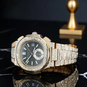 Montre analogique classique de luxe pour homme avec accents de diamants Moissanite, élégante pour les occasions professionnelles et formelles - Product Image 3