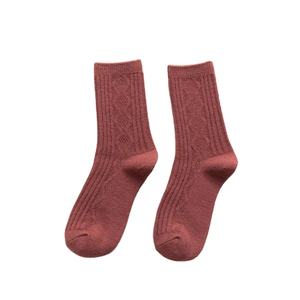 Chaussettes en laine mérinos pour femmes, logo personnalisé, coupe classique, standard, chaudes et confortables pour l'hiver, tricotées pour tous les jours - Product Image 6