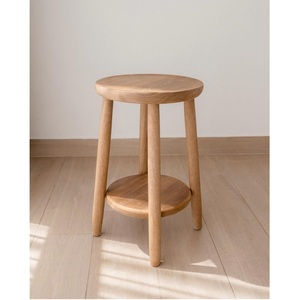 Le tabouret moderne en bois au design minimaliste complète les intérieurs contemporains, les hôtels, les salons et les commerces du monde entier - Product Image 3
