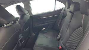 Toyota Camry SE 2024 Automático con Tracción Delantera, Asientos de Cuero, Techo Panorámico, Faros LED, 6.1-8L - Product Image 5