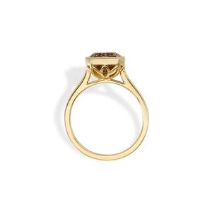 Bague solitaire de prestige en or jaune 14 carats avec diamant de laboratoire marron fantaisie VVS2 taille émeraude de 4,13 carats, choix unique - Product Image 3