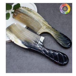 Peine de cuerno de búfalo de agua natural, peine de pelo hecho a mano, peine de cuerno antiestático vintage de Craft Masters, regalo de Peine de barba - Product Image 5