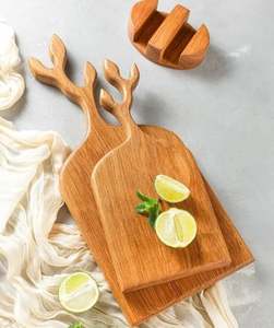 Planche à découper en bois poli tendance avec une touche contemporaine assurant un ajout propre et élégant aux espaces de cuisine - Product Image 6