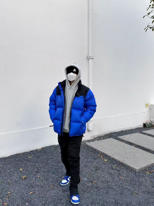 Veste d'hiver TNF1996 Bomber Jacket 700 à motif cœur, version américaine originale de haute qualité, streetwear pour hommes et femmes - Product Image 4