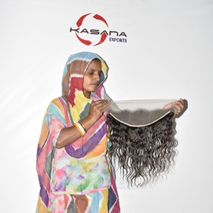 Extensions de cheveux humains indiens 13*4 Frontal, 100% vierges, double trame, lisses, ondulés profonds, pour femmes noires, vente en gros - Product Image 1