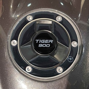 Adesivo Protettivo 3D per Serbatoio Moto Triumph Tiger 900, Compatibile con Serie 900 - Product Image 1