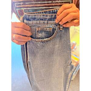 Clearance 4,238 paia di Jeans Los Angeles 6 pallet traspirante vita alta Skinny Boyfriend dritti stili di grandi dimensioni XL - Product Image 2