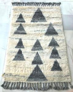 Tapis noué à la main en laine marocaine de luxe en vente chaude motif abstrait à poils hauts pour les intérieurs de maison Style traditionnel - Product Image 4