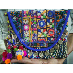 Sac à bandoulière banjara bohème traditionnel en tissu de coton fait main avec broderie de travail miroir coloré et fermeture à glissière - Product Image 1