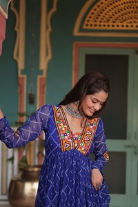 Indian Boutique Navratri Special Fancy Wear Vestido Último Exclusivo Vestido de Calidad Premium Más Vendido Muy Demanda en Exportación - Product Image 6