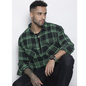 Vêtements pour hommes de marque élégante personnalisés OEM fabrication en gros chemise décontractée à carreaux noirs et verts au meilleur prix - Product Image 4