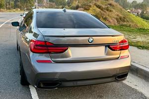 BMW 750i 2018 Usado en Buen Estado, Motor V8 Biturbo - Product Image 3