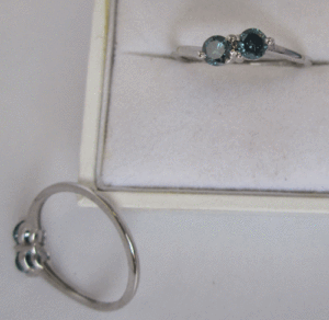 Bague en saphir bleu, turquoise et perle, or 14 carats et plaqué rhodium, pour fiançailles ou mariage - Product Image 1