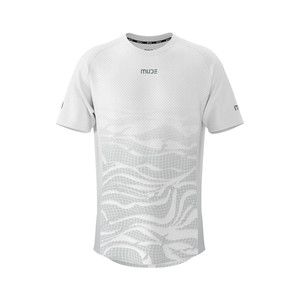 เสื้อยืดวิ่งเทรลผู้ชาย DUNE สีขาว-ไอซ์ ซิลค์ ถักทอจากโพลีเอสเตอร์ 100% พิมพ์ลายแบบซับลิเมชั่น - Product Image 3