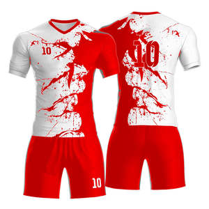 Ensemble de sport de football de haute qualité pour hommes, logo personnalisé, maillot de football respirant et short, hauts actifs personnalisables - Product Image 4