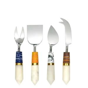 Juego de cuchillos de queso de acero inoxidable de 4 piezas de fabricante indio con mango de mármol abstracto utilizado para la mesa del desayuno - Product Image 1