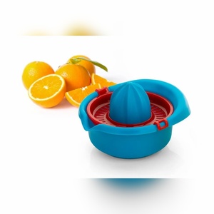 Exprimidor Manual de Plástico Libre de BPA para Limón, Lima y Naranja con Filtro de Pulpa y Contenedor - Product Image 4