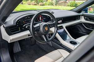 PO RSCHE TAYCAN 2021 d'occasion, conduite à gauche/droite - Product Image 3