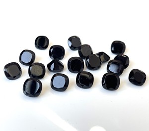 Espinela negra natural de 7mm, corte de cojín facetado, cojín de espinela negra suelta, piedra preciosa cortada - Product Image 2