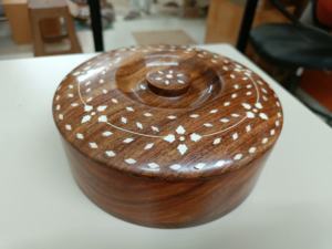 Cajas de madera pulidas y letreros de pared artesanales decorativas elegantes hechas a mano - Product Image 6