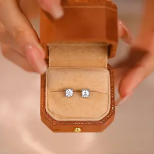 Penjualan terlaris minimalis 925 perak murni perhiasan halus berlian bulat 5mm zirkon empat cakar anting kancing dasar