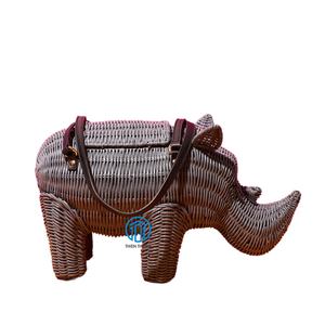 Sac de rhinocéros en osier élégant Sac à main rhinocéros en rotin naturel Mode en forme d'animal Meilleure vente Sac d'été fabriqué au Vietnam - Product Image 6