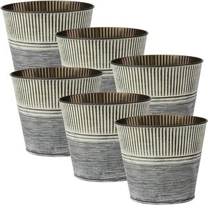 Macetero de hierro galvanizado real de aspecto oxidado para lucir tu hogar Vintage único y más atractivo y decorar tu jardín - Product Image 1