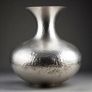 Vase en nickel TranquilForm avec texture tactile artistique Design en relief floral Décoration d'intérieur Déclaration d'accent - Product Image 6