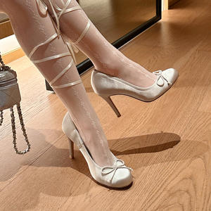 Nouvelles chaussures Mary Jane de style français printemps-été, ballerines rétro britanniques à semelle épaisse en cuir, chaussures à talons hauts élégantes et cool - Product Image 1